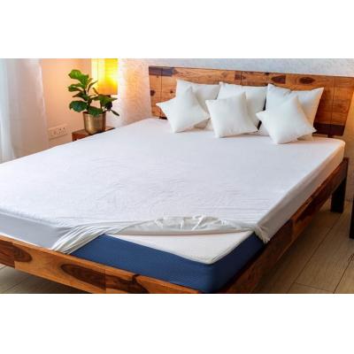 Cool and waterproof white mattress